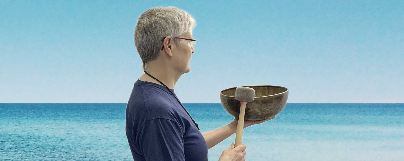 Wellness for your body, mind and soul through the pleasantly sounds of singing bowls